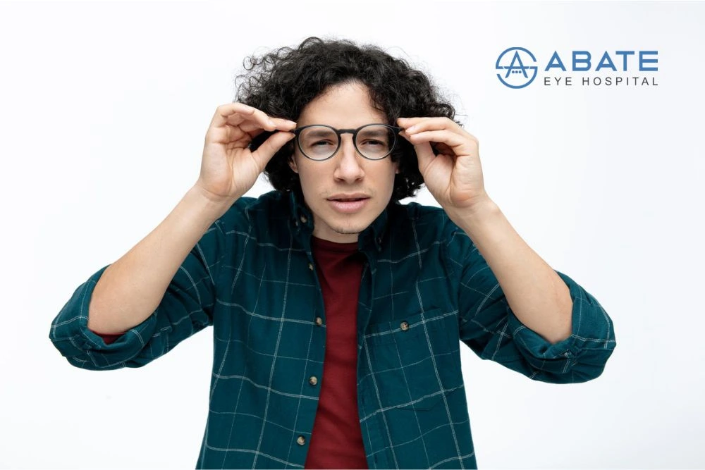 Correcting Farsightedness: Causes, Symptoms, and Treatment Options