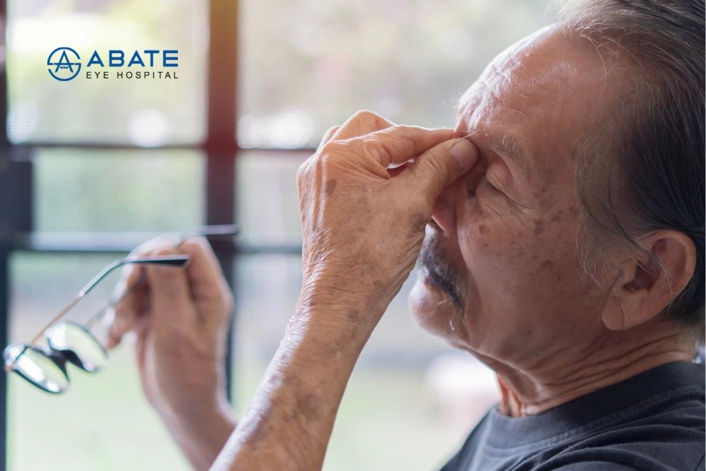 How Is Vision Affected by Cataracts? Symptoms & Treatment